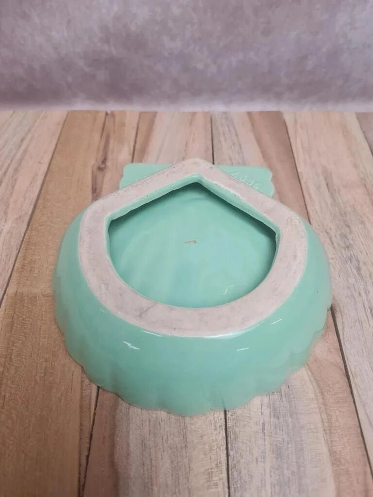 Vintage shell B. Letalle Saint-Clément celadon green with pearl decoration