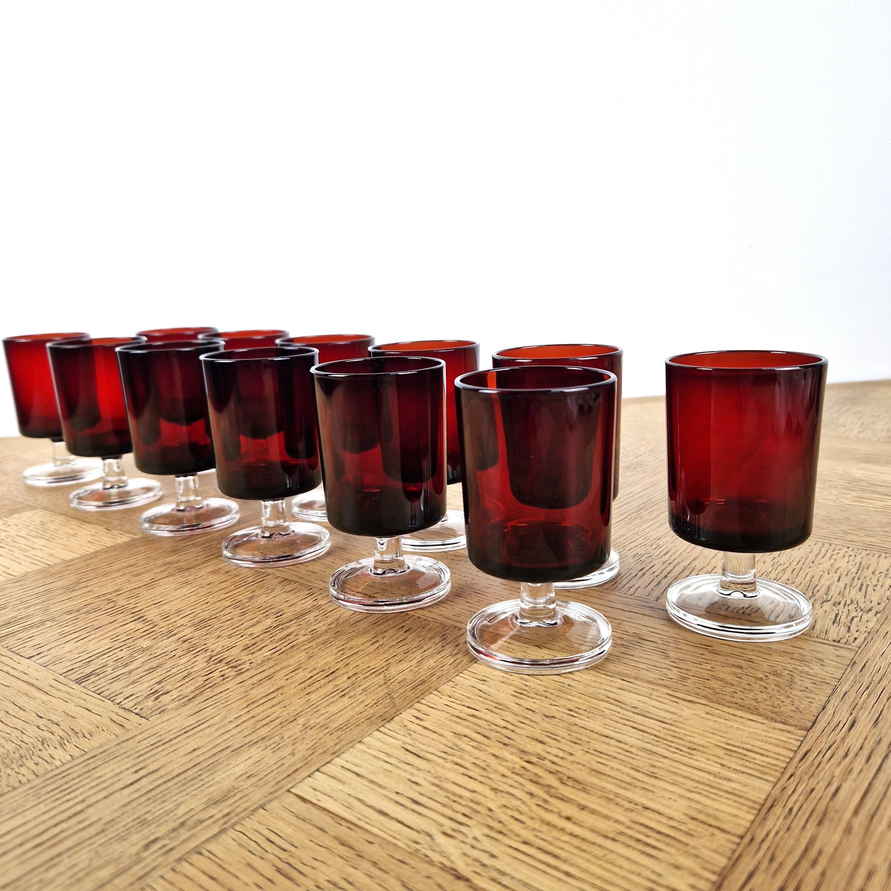 12 vintage Luminarc glasses in ruby red.