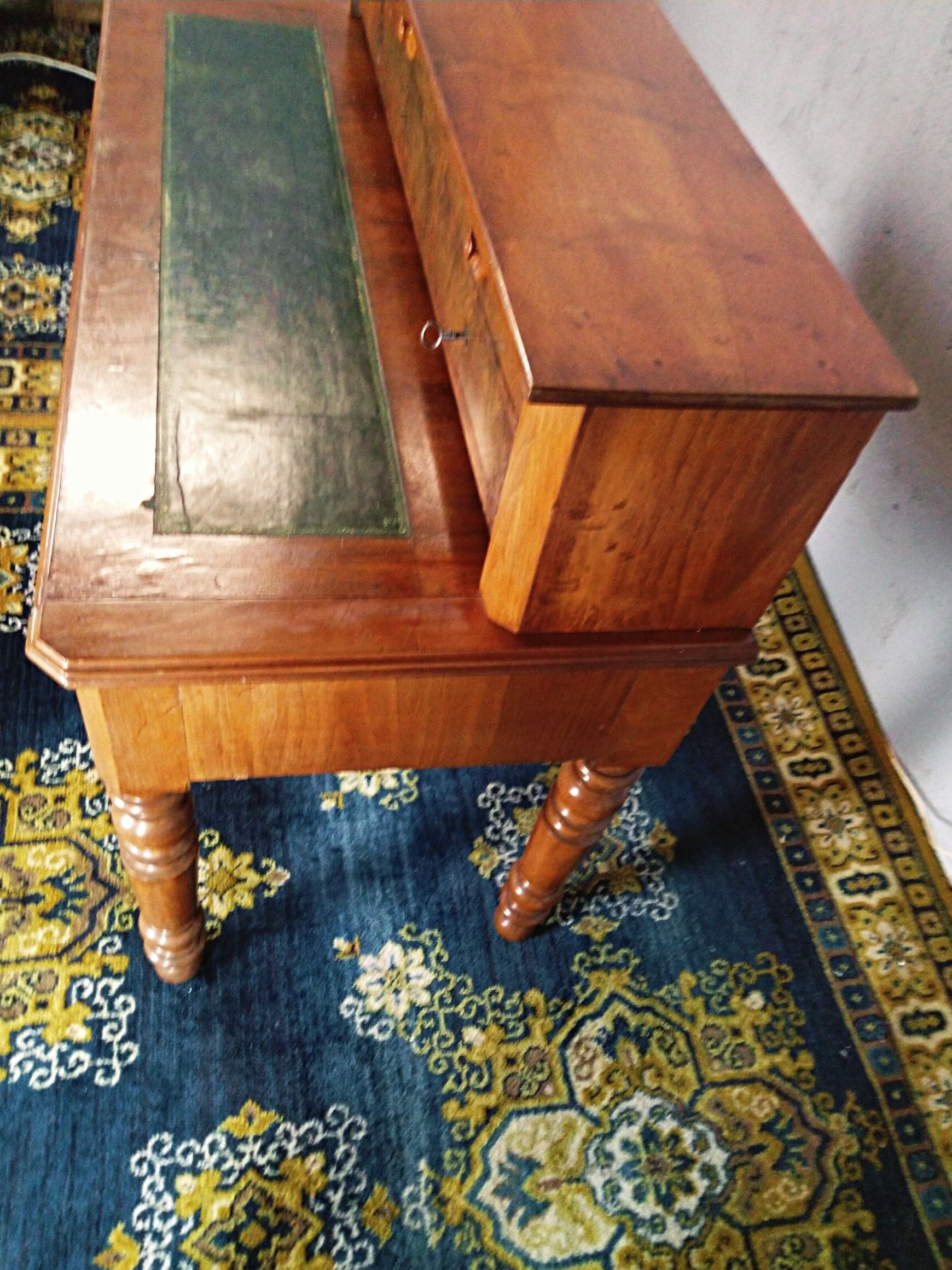 Louis Philippe desk in walnut bramble