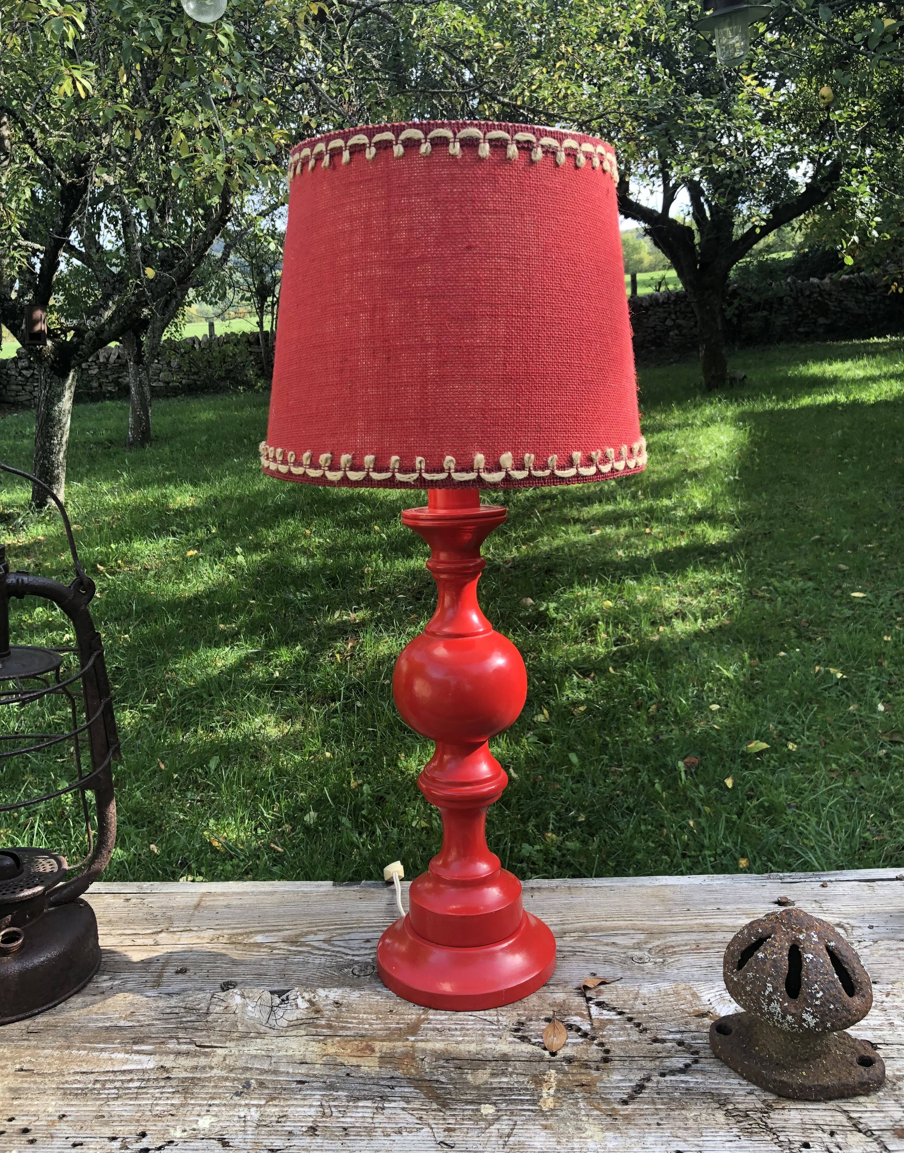 Wood foot lamp