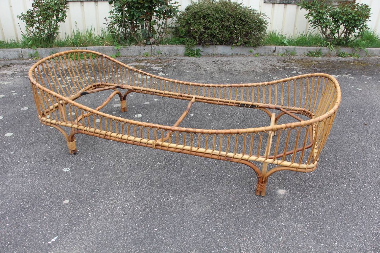 Vintage Italian rattan bed