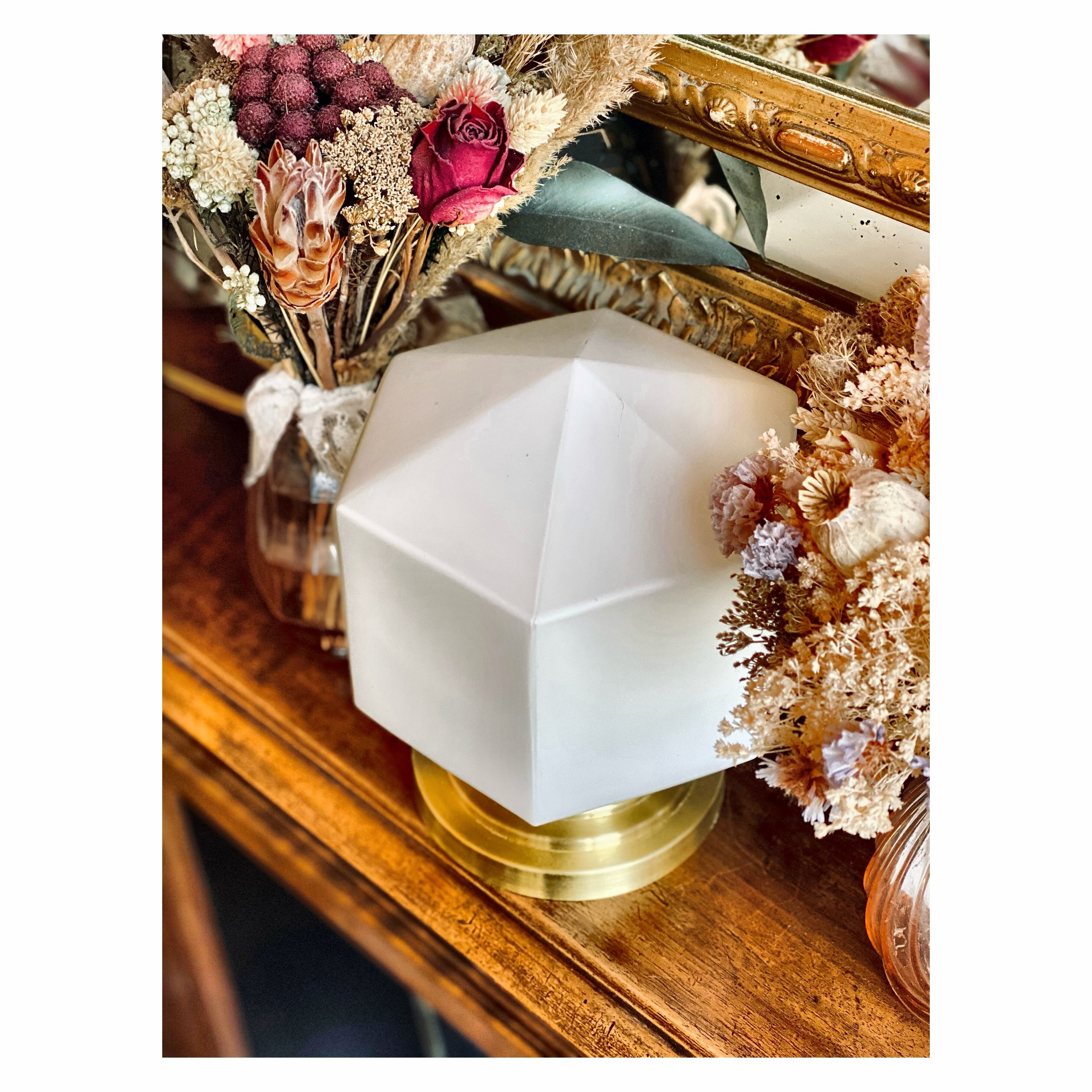 The hexagonal "thabur"