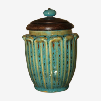 Ceramic tobacco pot
