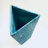 Art Ceramics Sgraffito Triangular Vase by Alvino Bagni for Raymor, 1960s