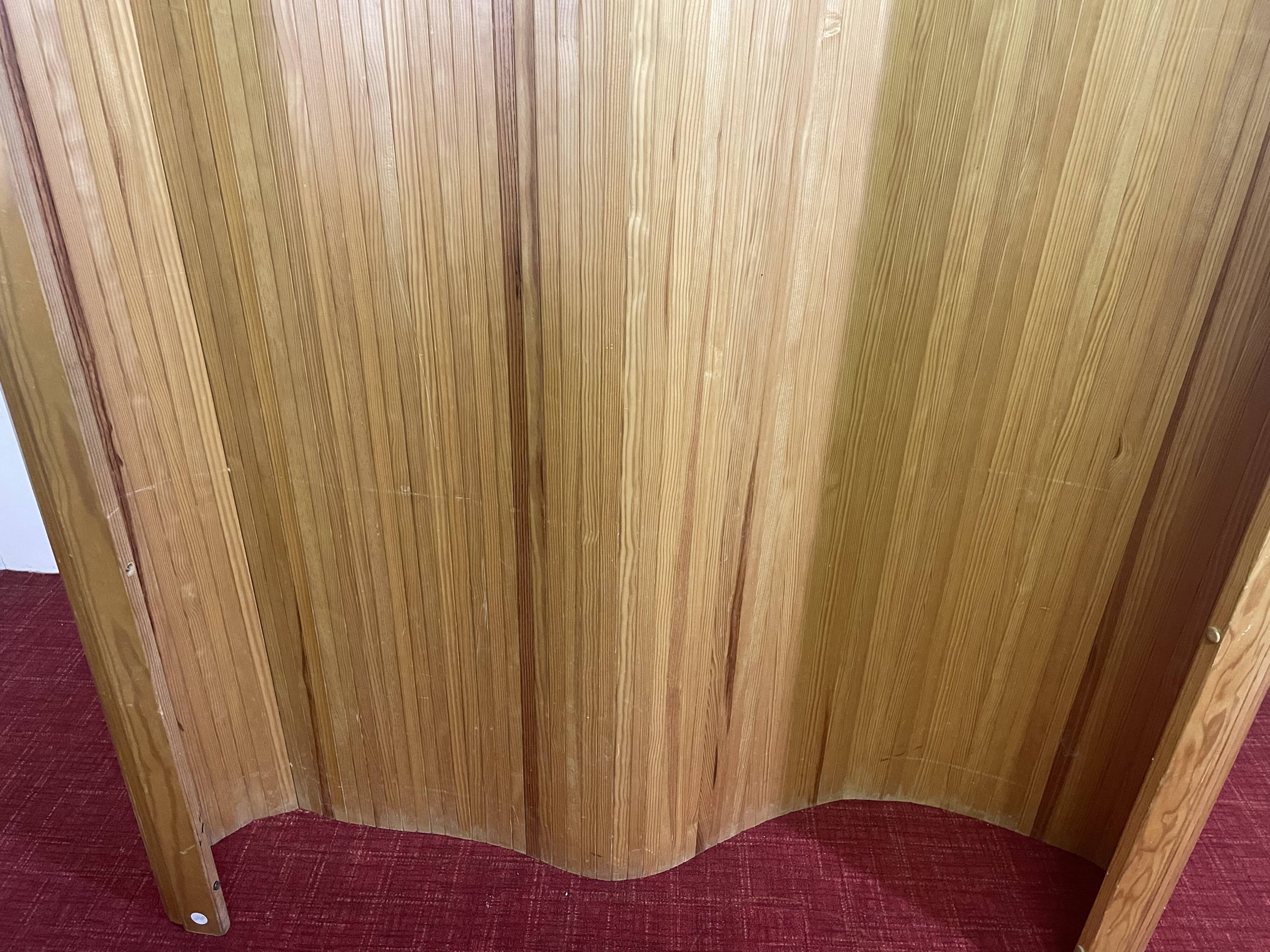 Wooden screen year 70