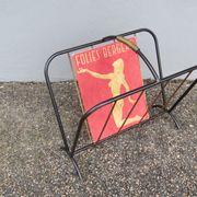 Porte revue en acier et laiton