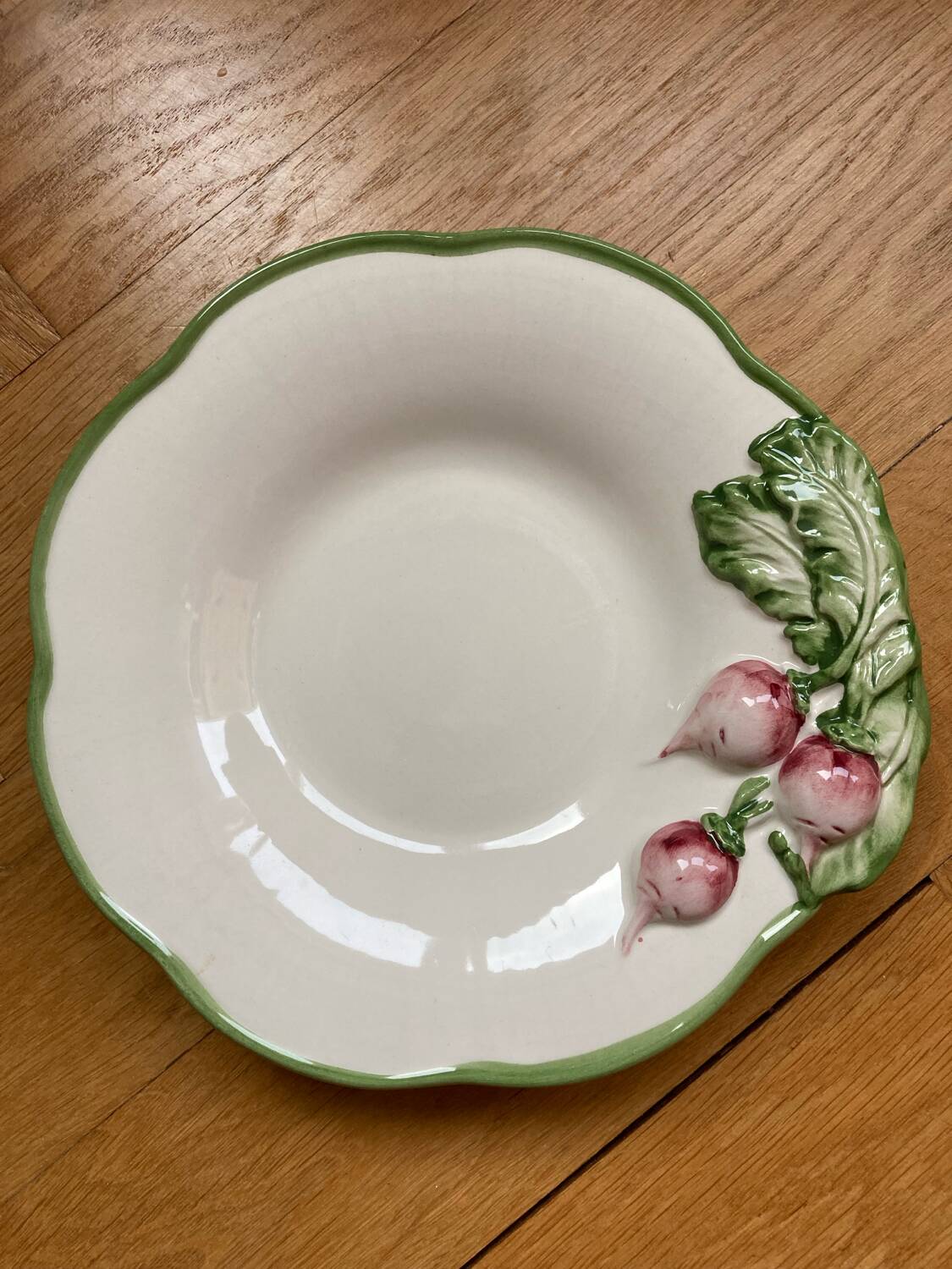 Fg Radish Barbotine Drainer Bowl