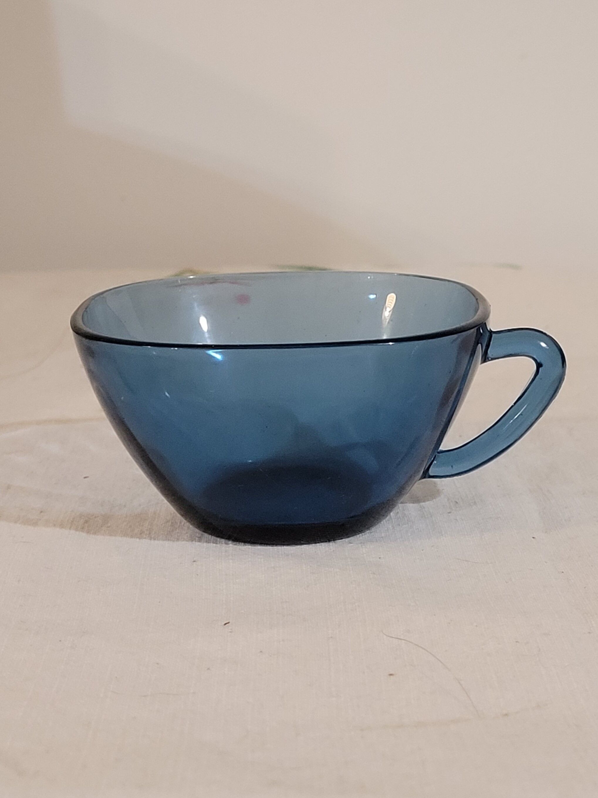 3 cups Vereco blue glass - vintage