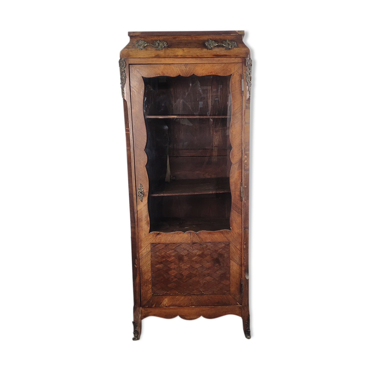 Louis XV showcase with precious wood marquetry