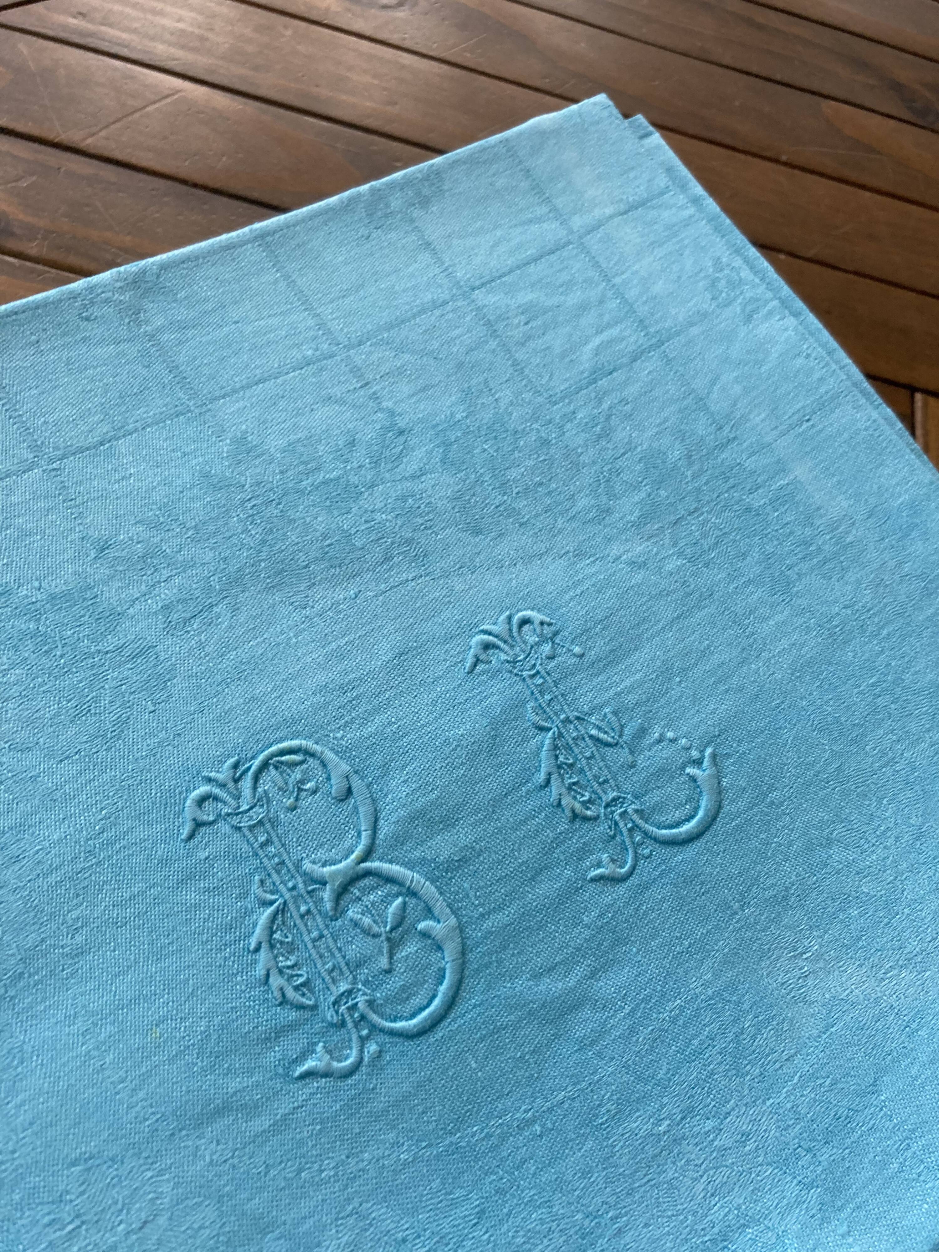 Set of 10 turquoise BL monogram damask napkins