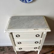 3-drawer chest of drawers in ecru wood and gray marble