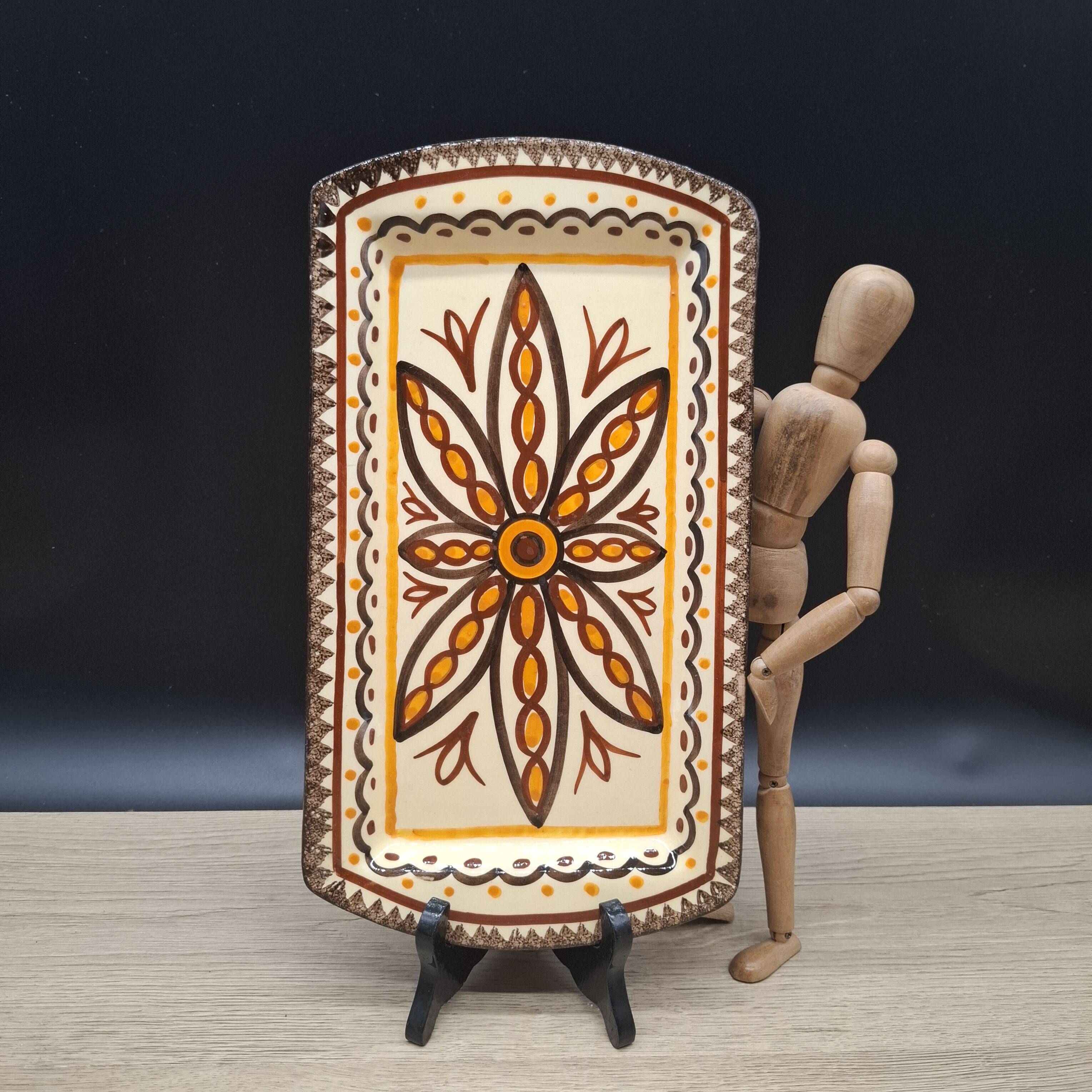 Quimper service dish