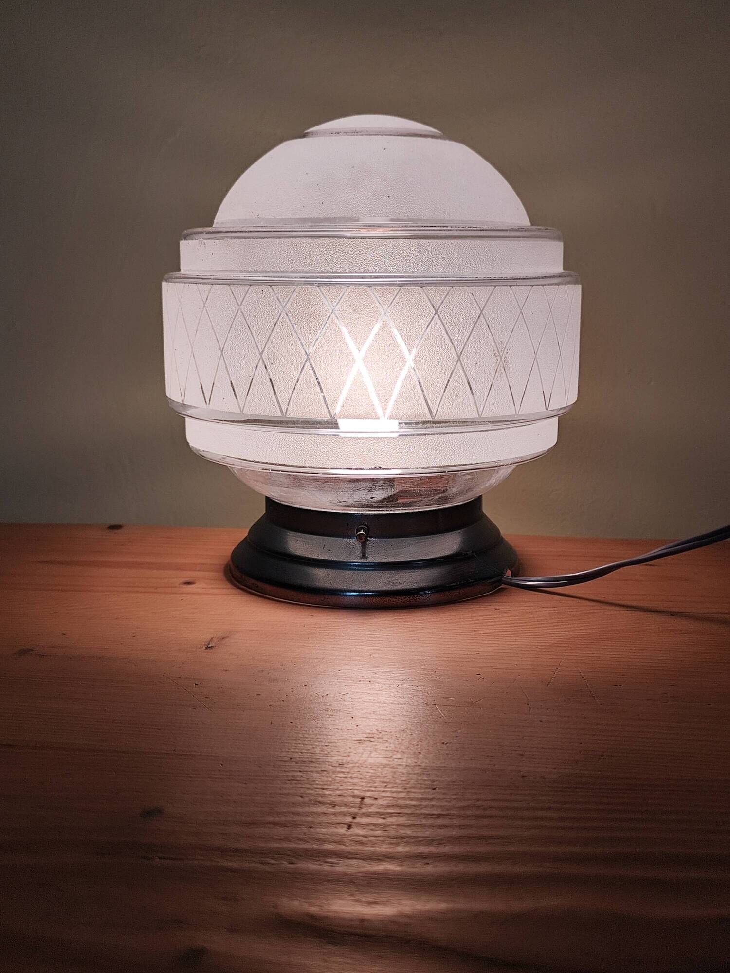 plafonnier des années 40,  globe verre granité opaque -  lampe de table