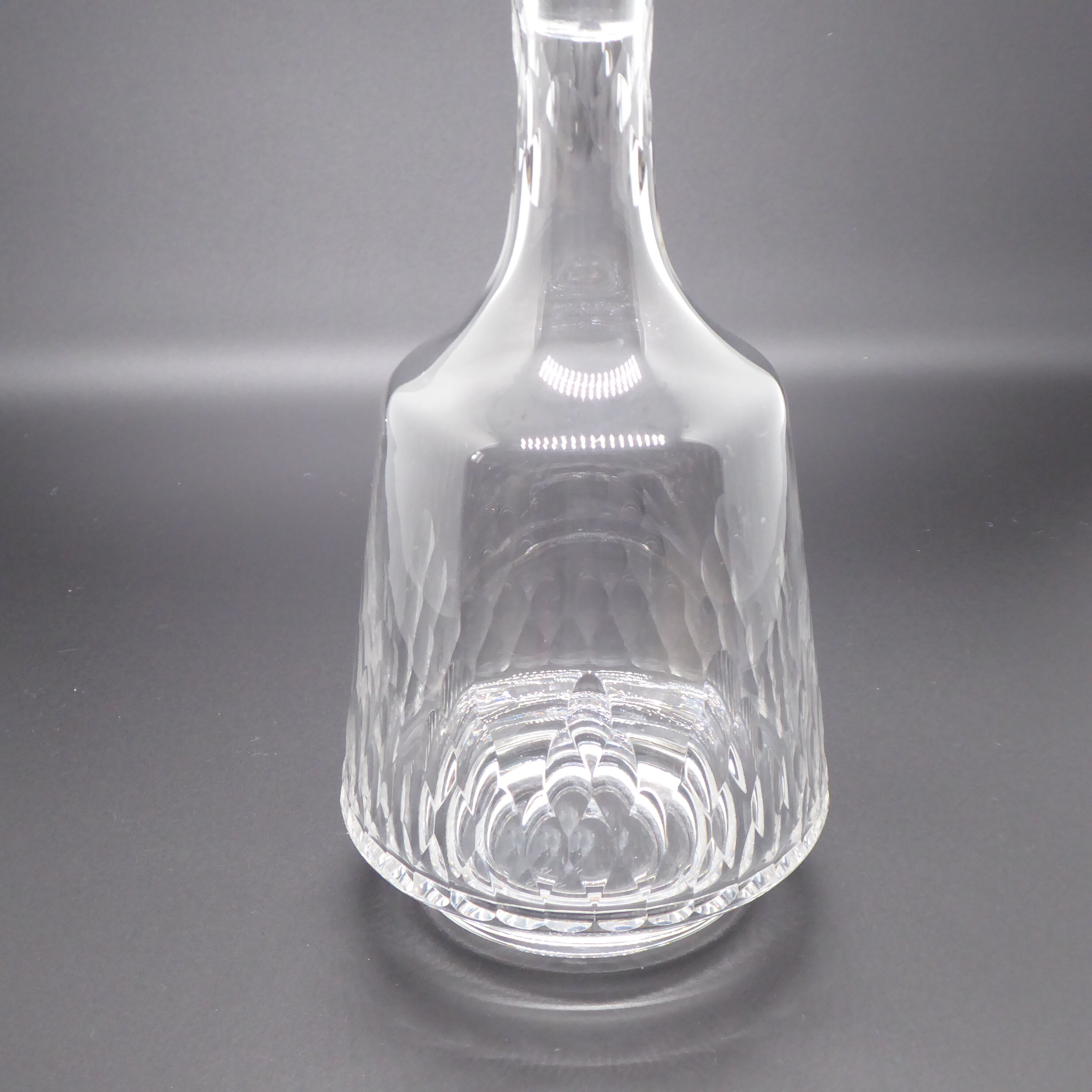Glass decanter