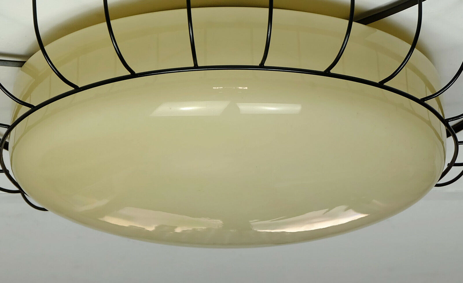 1930s to 50s glass ceiling lamp plafoniere with metal wire and brass frame