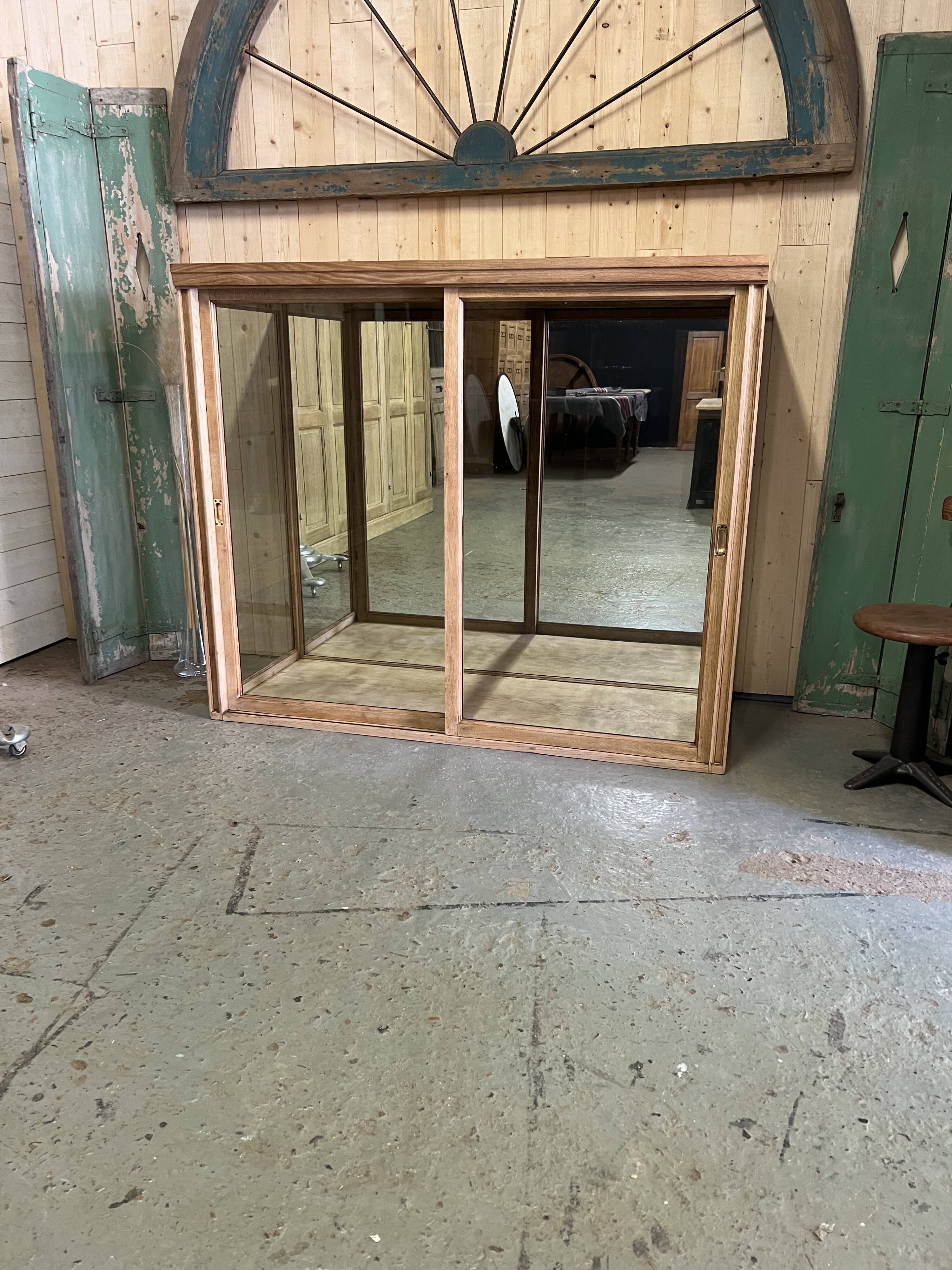 Former pastry shop window