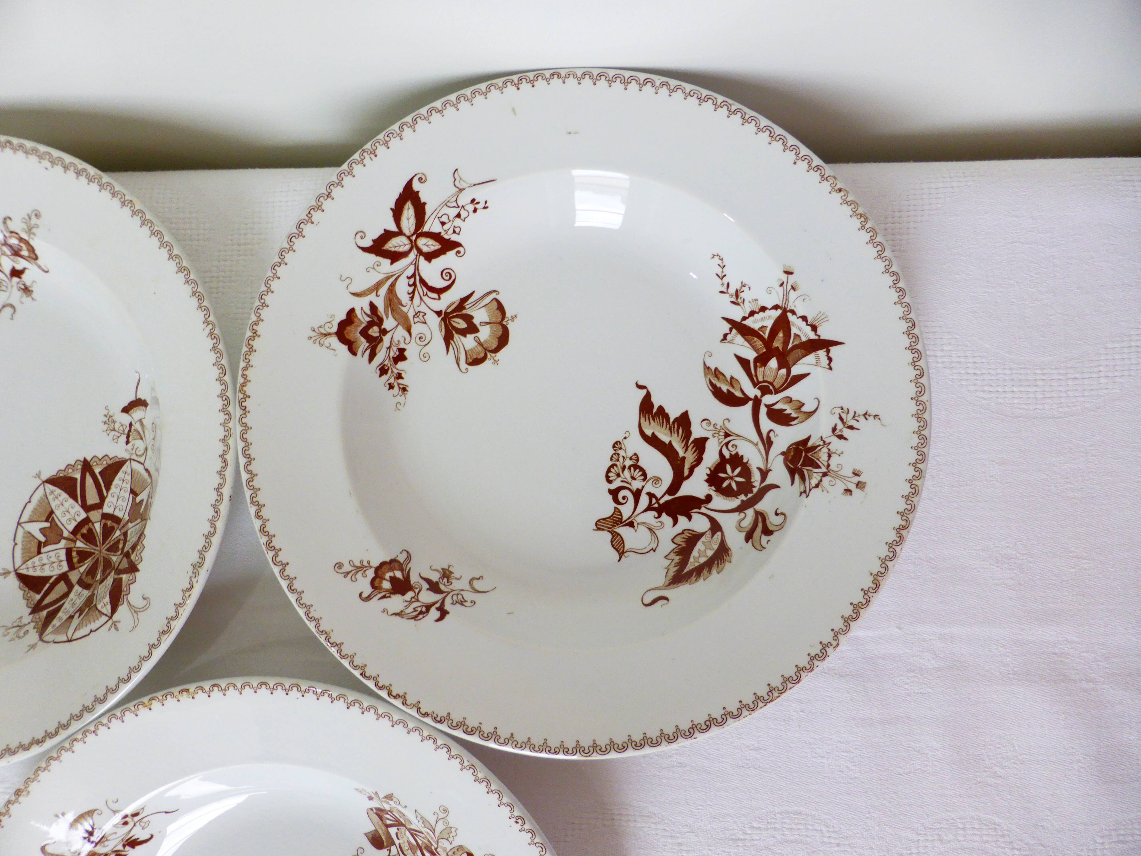 3 deep plates from Sarreguemines, Danish model 210427.
