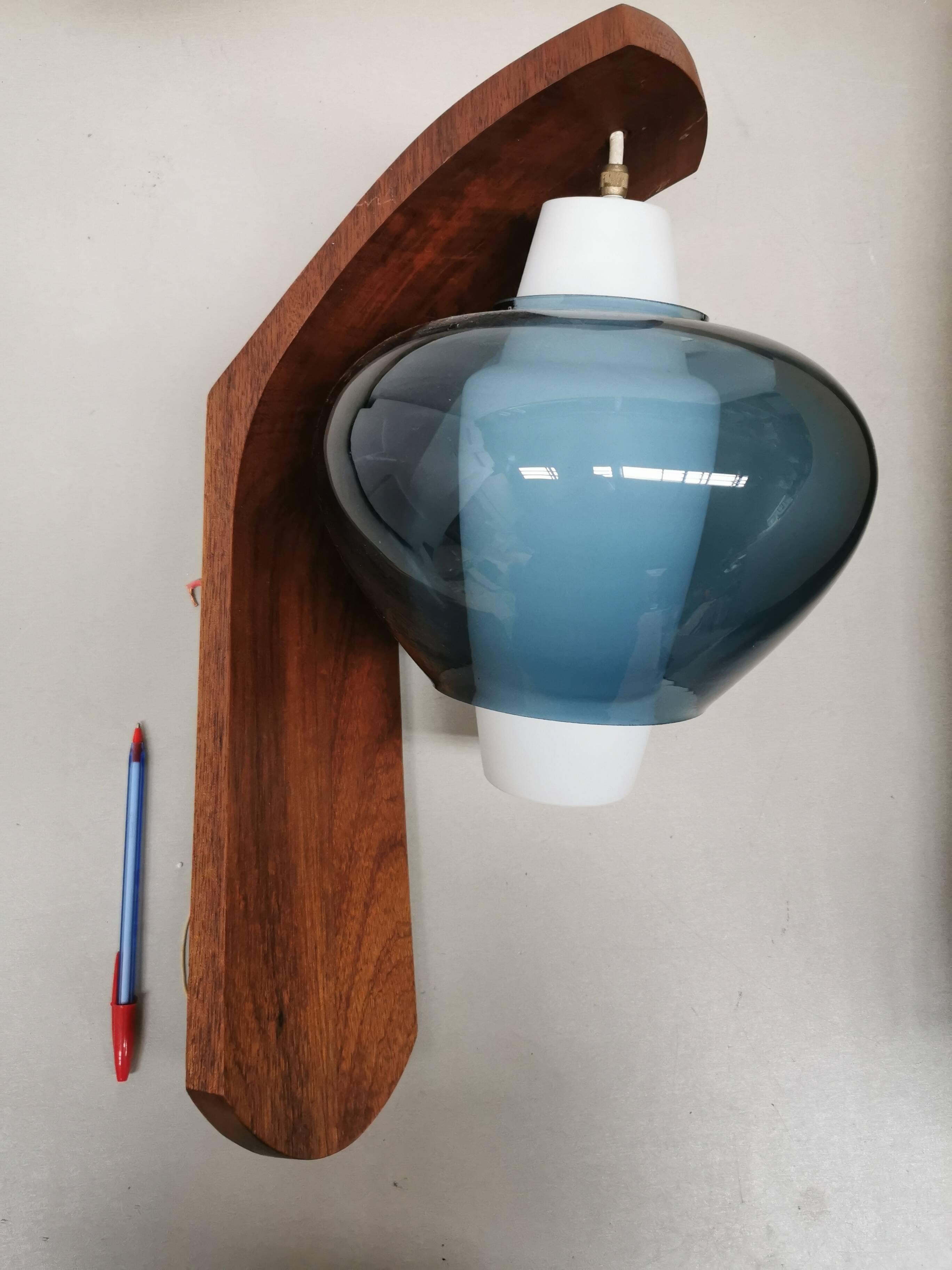 Vintage scandinavian wall light Louis Kalff