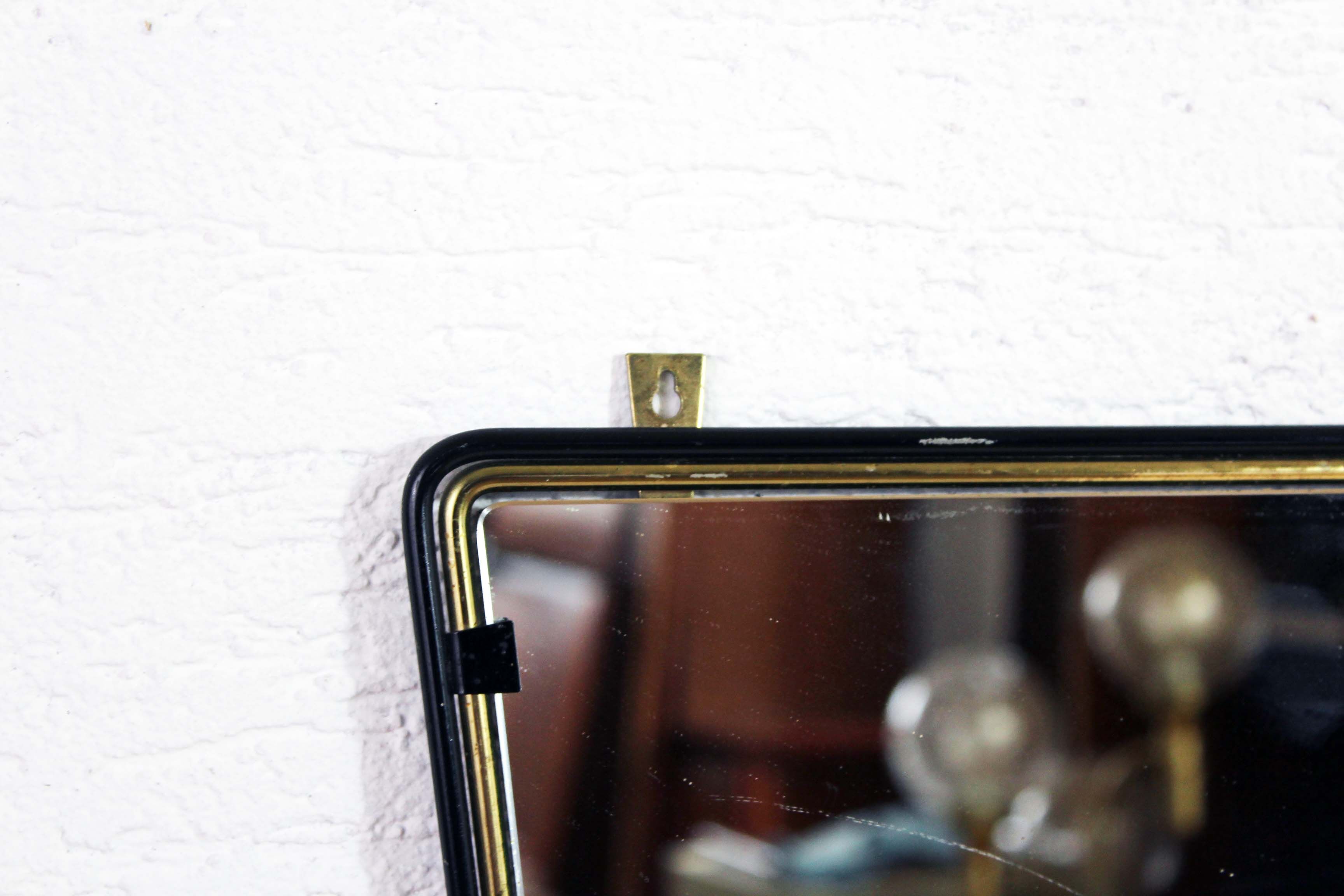 Ancient mirror from the 50s size 50x42cm