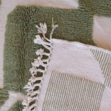 Contemporary Green Rug - 288 x 211 cm