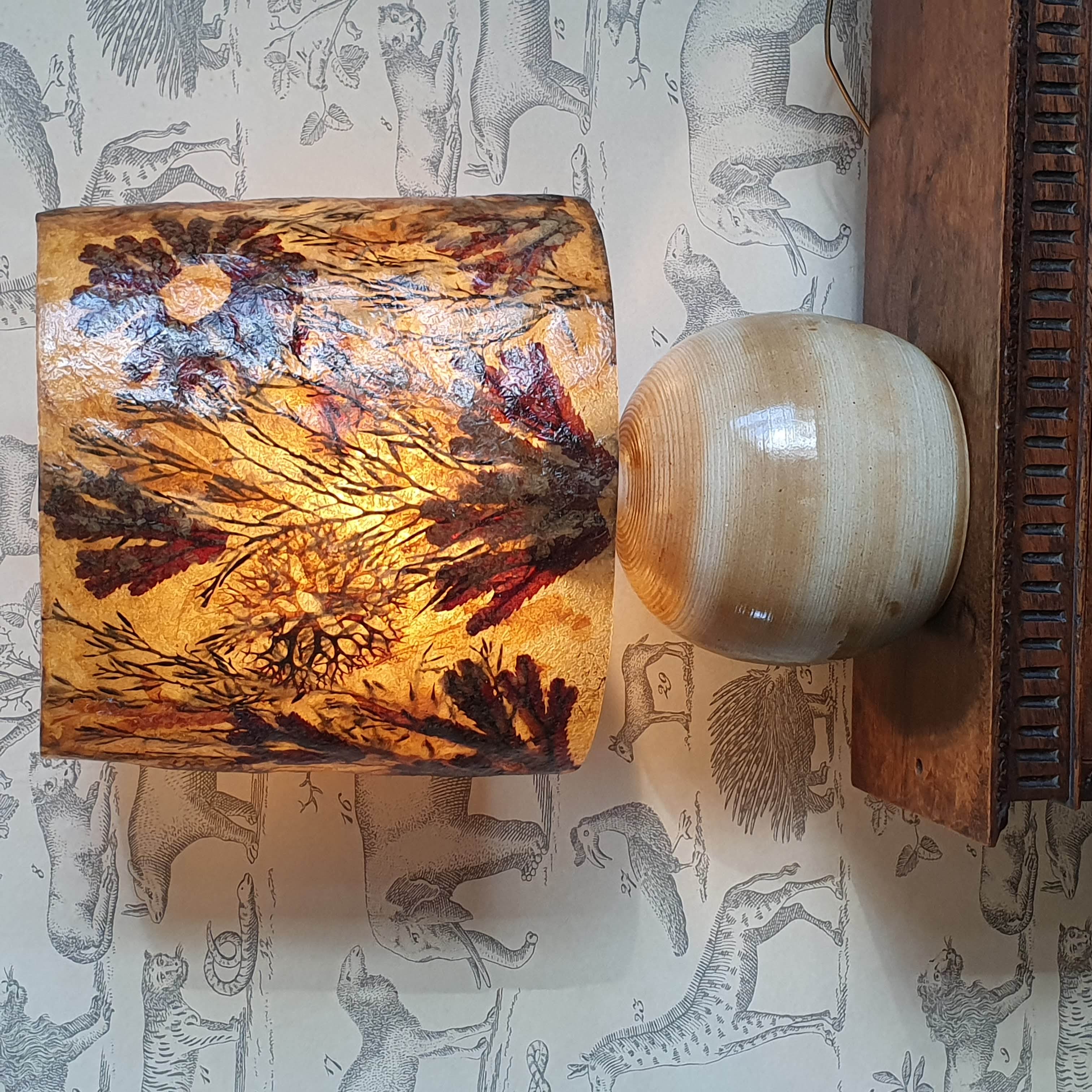 Accolay sandstone lamp