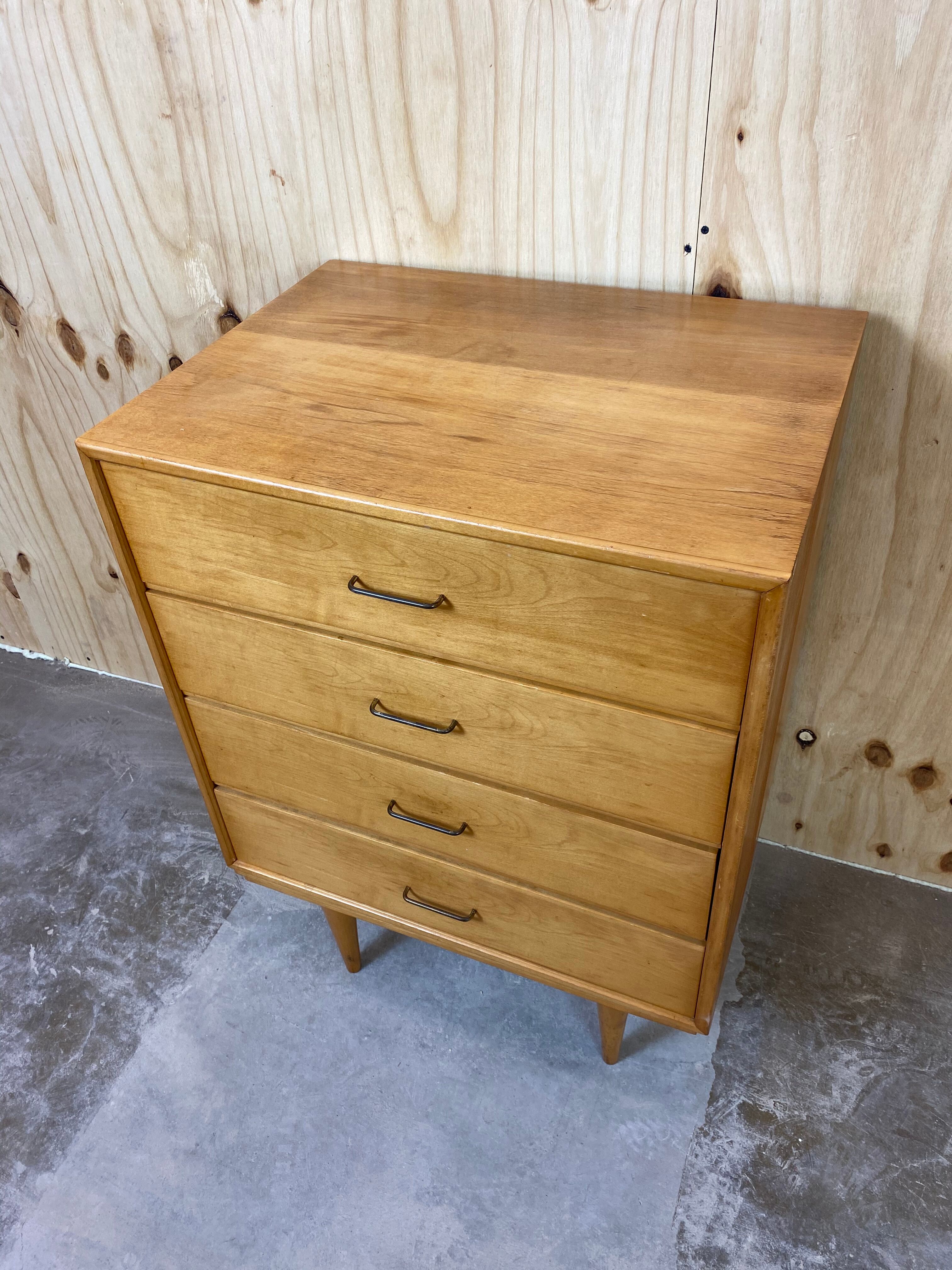Armoire à tiroirs en bouleau moderne du milieu du siècle, années 1950
