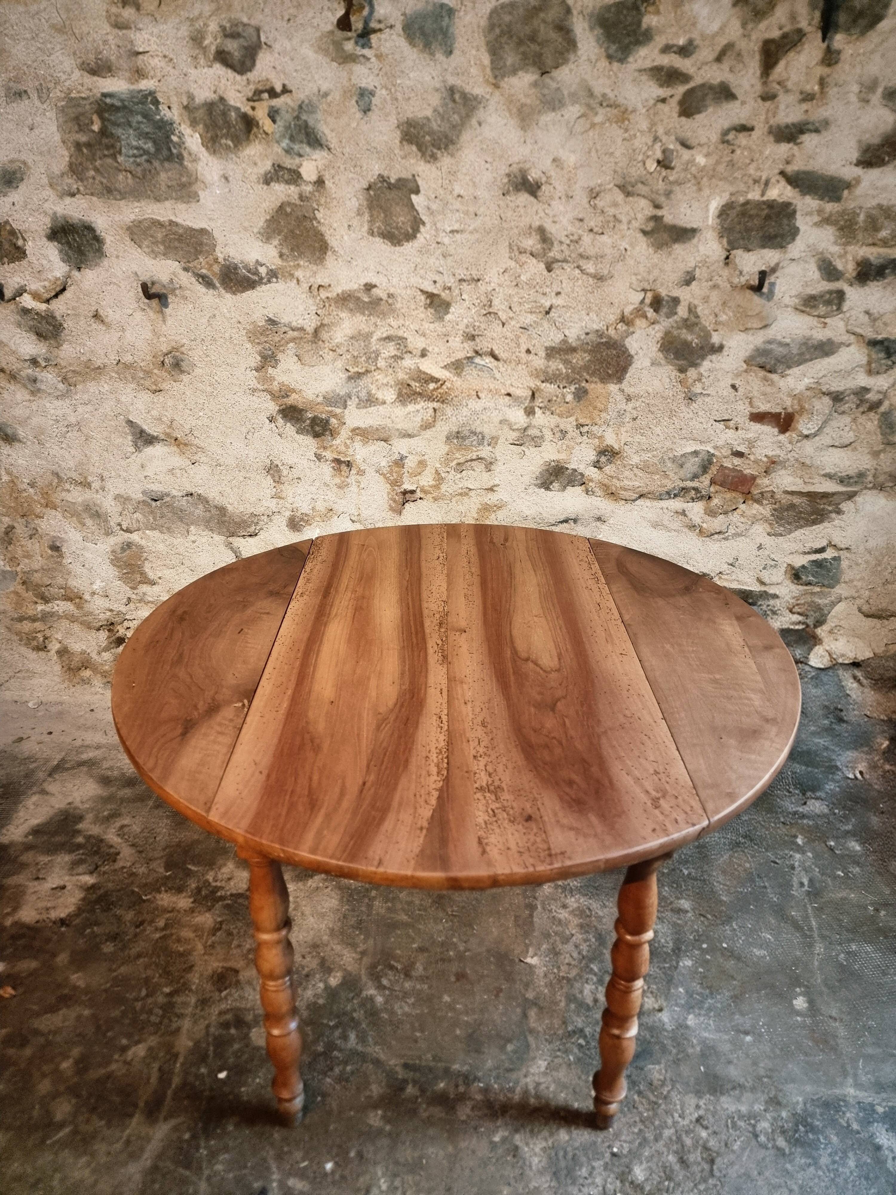 Antique walnut drop-leaf dining table – French round table 110 cm