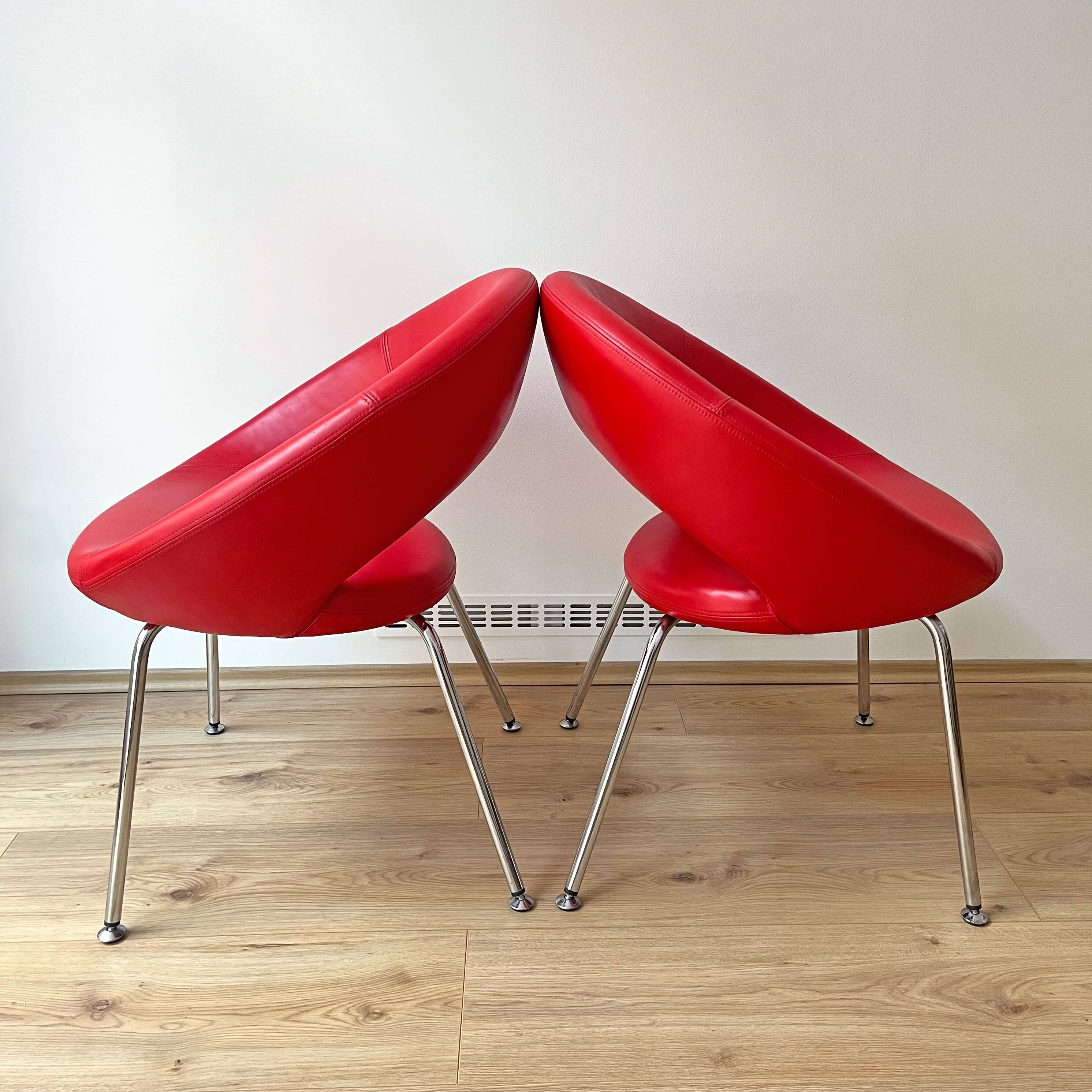 Chaise Artifort Nina vintage, cuir rouge, René Holten années 1990