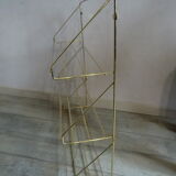 Shelf wall steel wire gold