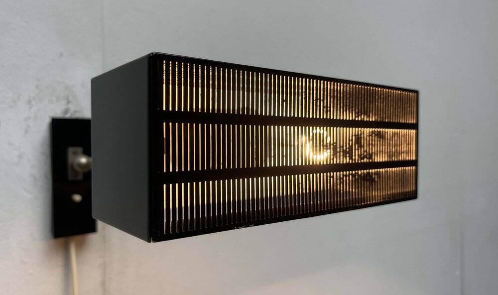 Mid-century German minimalist wall lamp model Flamingo by BUR, Bünte & Remmler Leuchten, 1960s.
