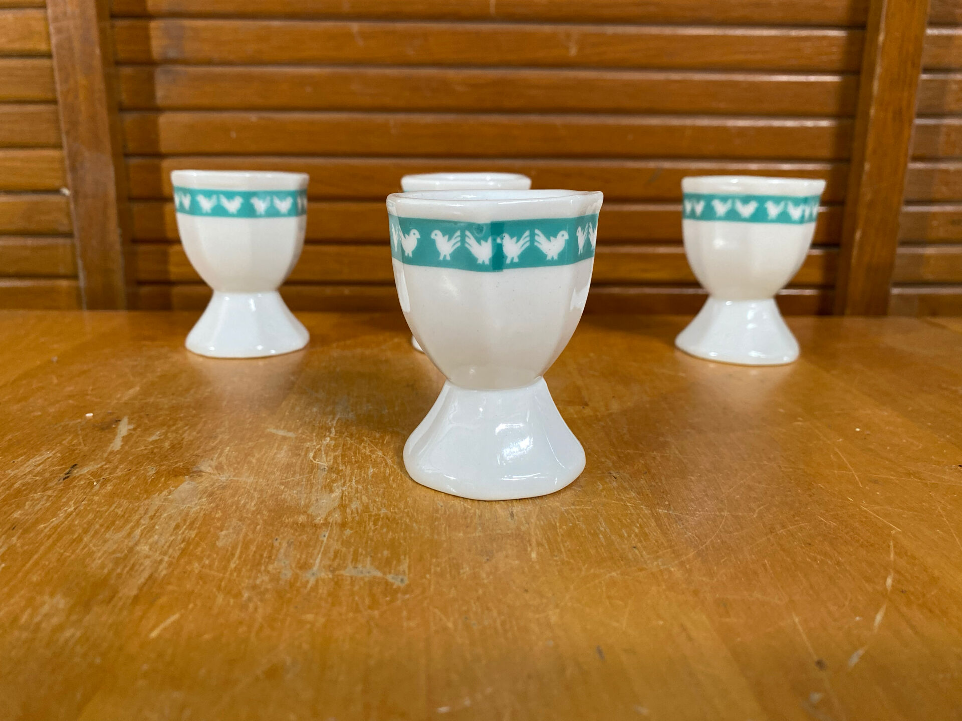 Set of 4 egg cups francoise saget white porcelain chicken decor