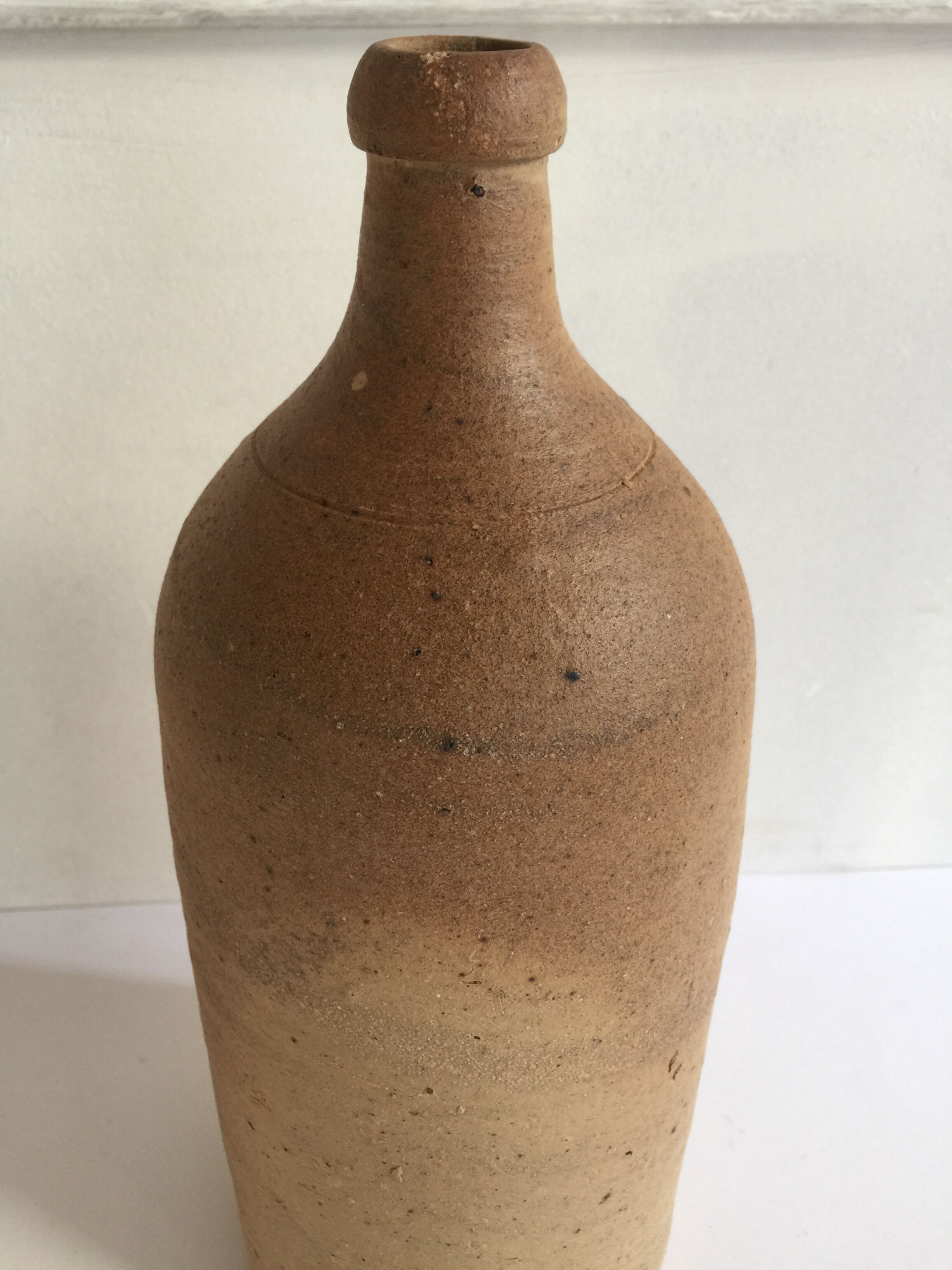 Bottle vase sandstone