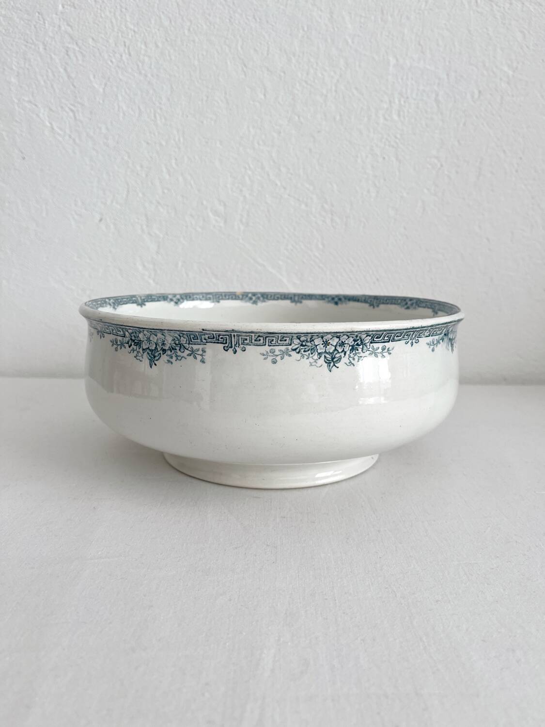 Antique ironware salad bowl “Lucy” Saint Amand