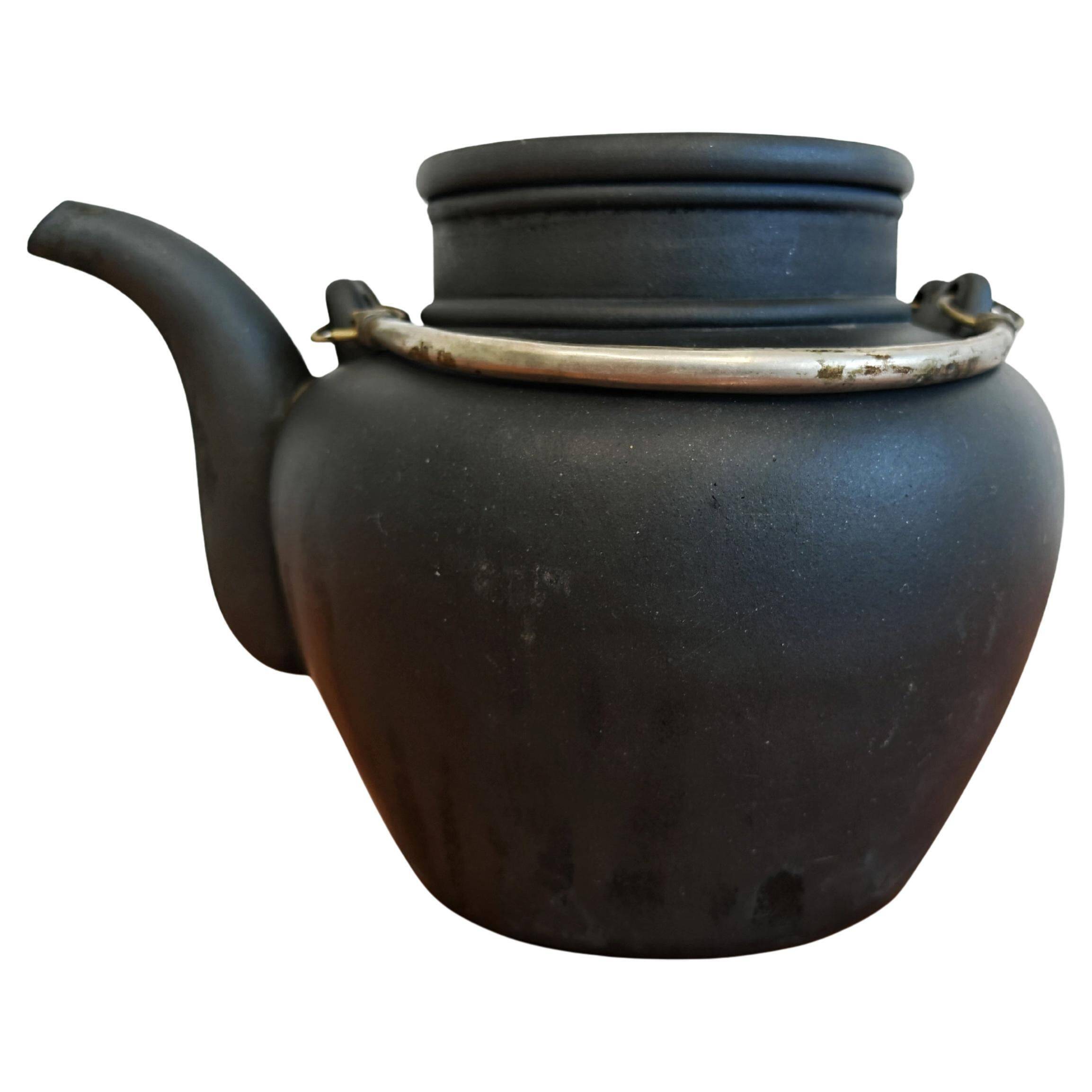 Antique Yixing teapot, Qing Dynasty, 1910s.