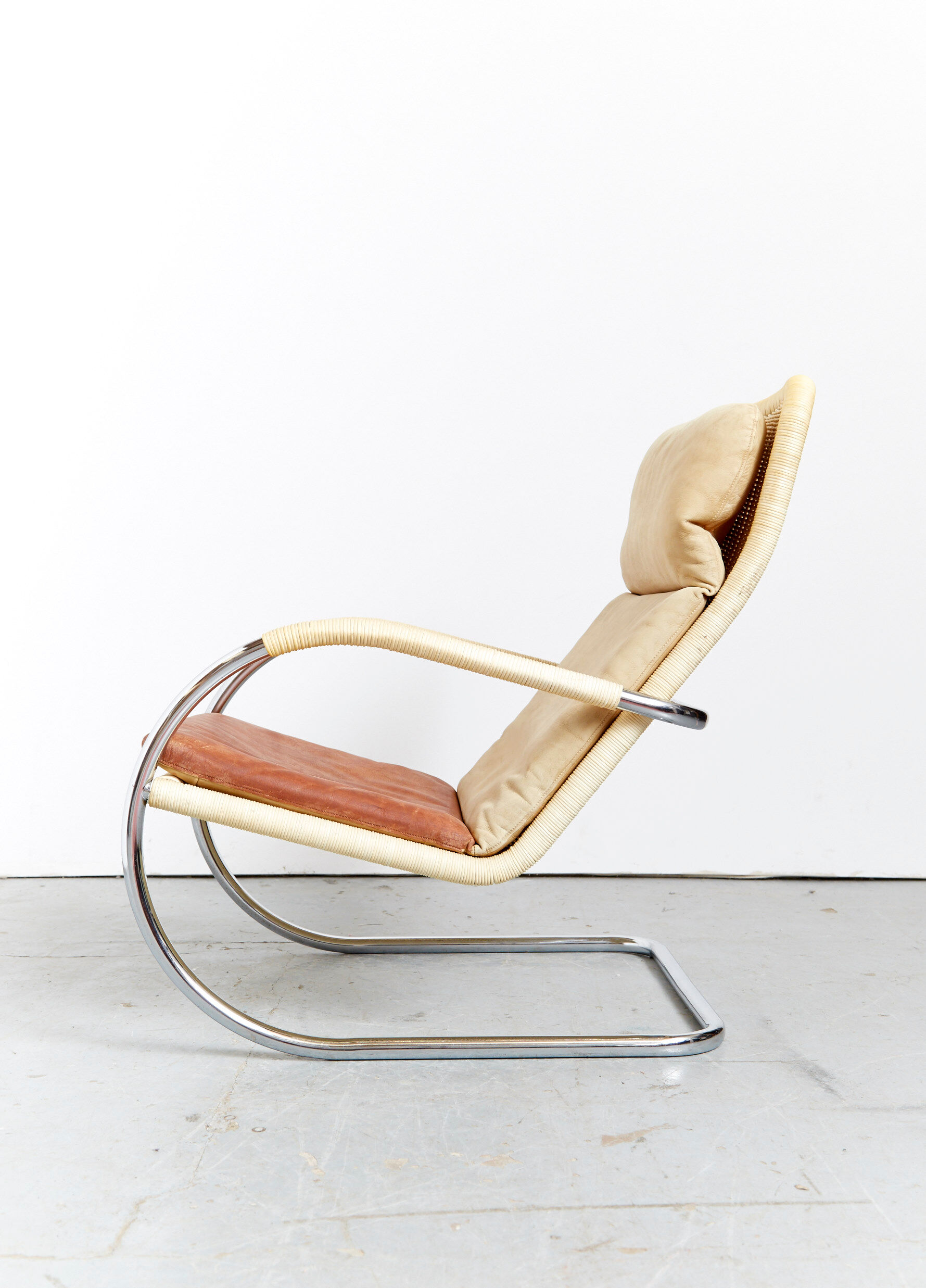 Anton Lorenz Bauhaus Cantilever D35 + Ottoman E35 for Tecta