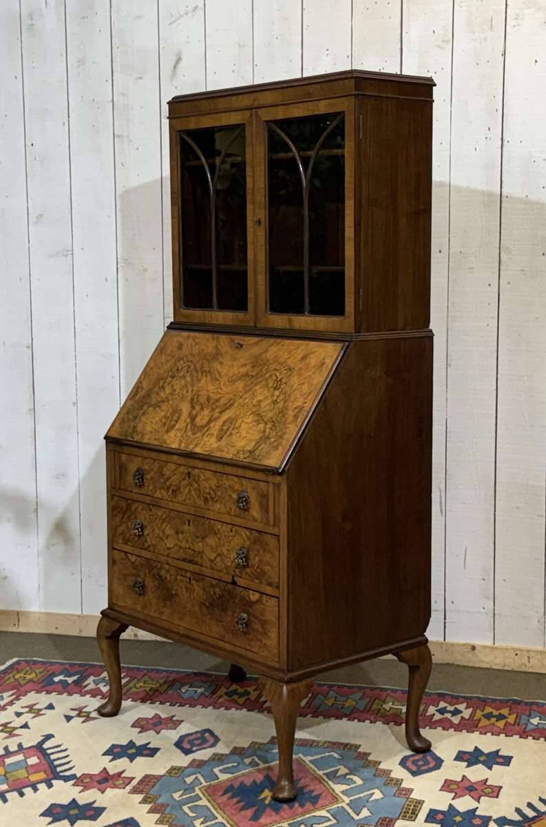 Scriban in English with a walnut finish from the 1930s.