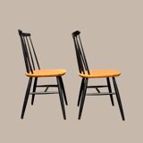 Two Scandinavian design chairs, Fanett style