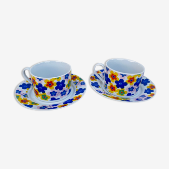2 tasses à fleurs en porcelaine