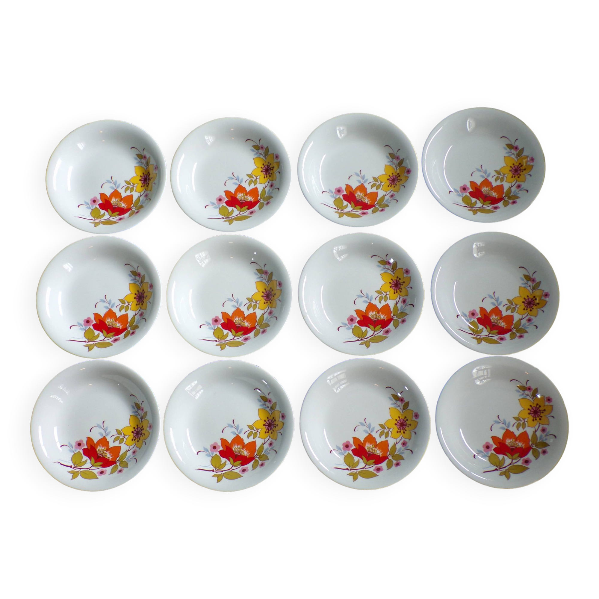 12 vintage Bavaria Winterling soup plates
