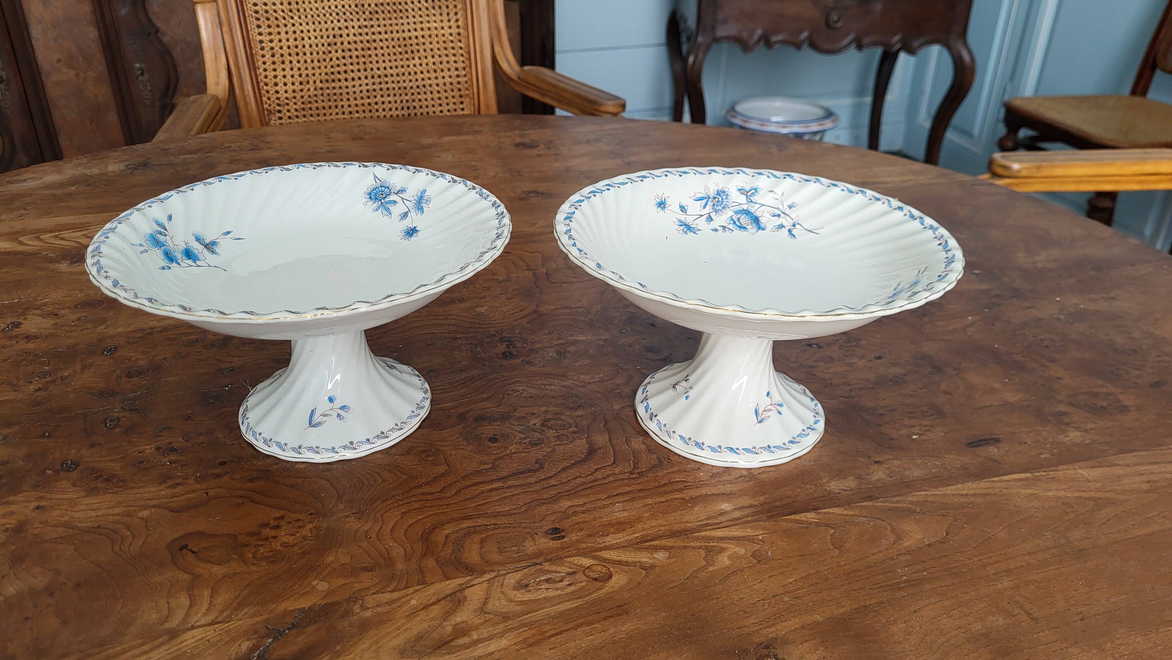 Petrus Regout 19th century dinner service 115 pieces