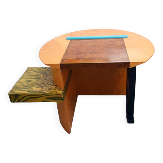 Memphis desk Sophia design Aldo Cibic 1985