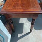 Petite table
