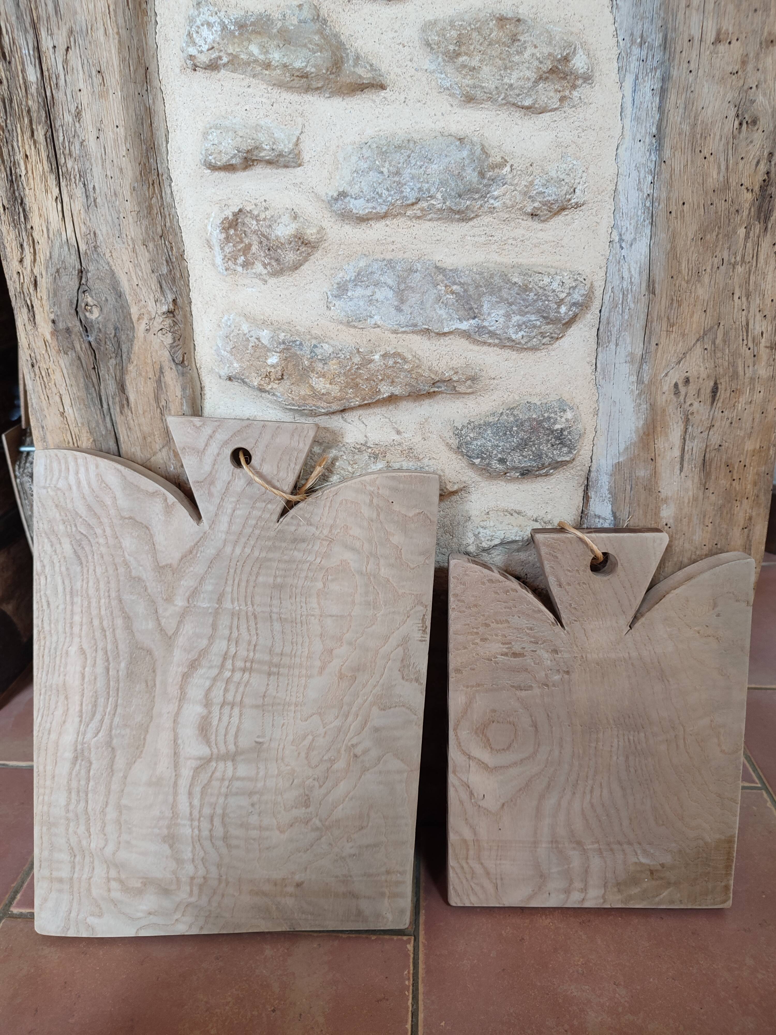 Moustache cutting board in batch