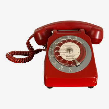 Téléphone à cadran vintage S63 rouge