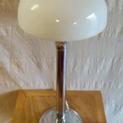 Table lamp in Bauhaus style with chrome metal and opaline globe - mid 20th century.