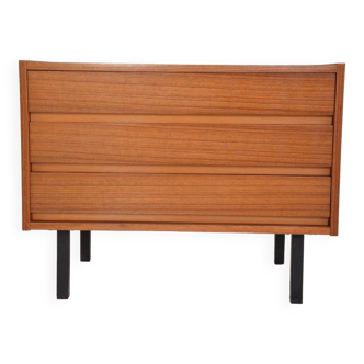 Scandinavian chest of drawers dating from the 1950s.