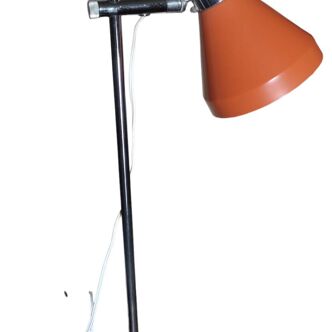 Desk lamp on legs