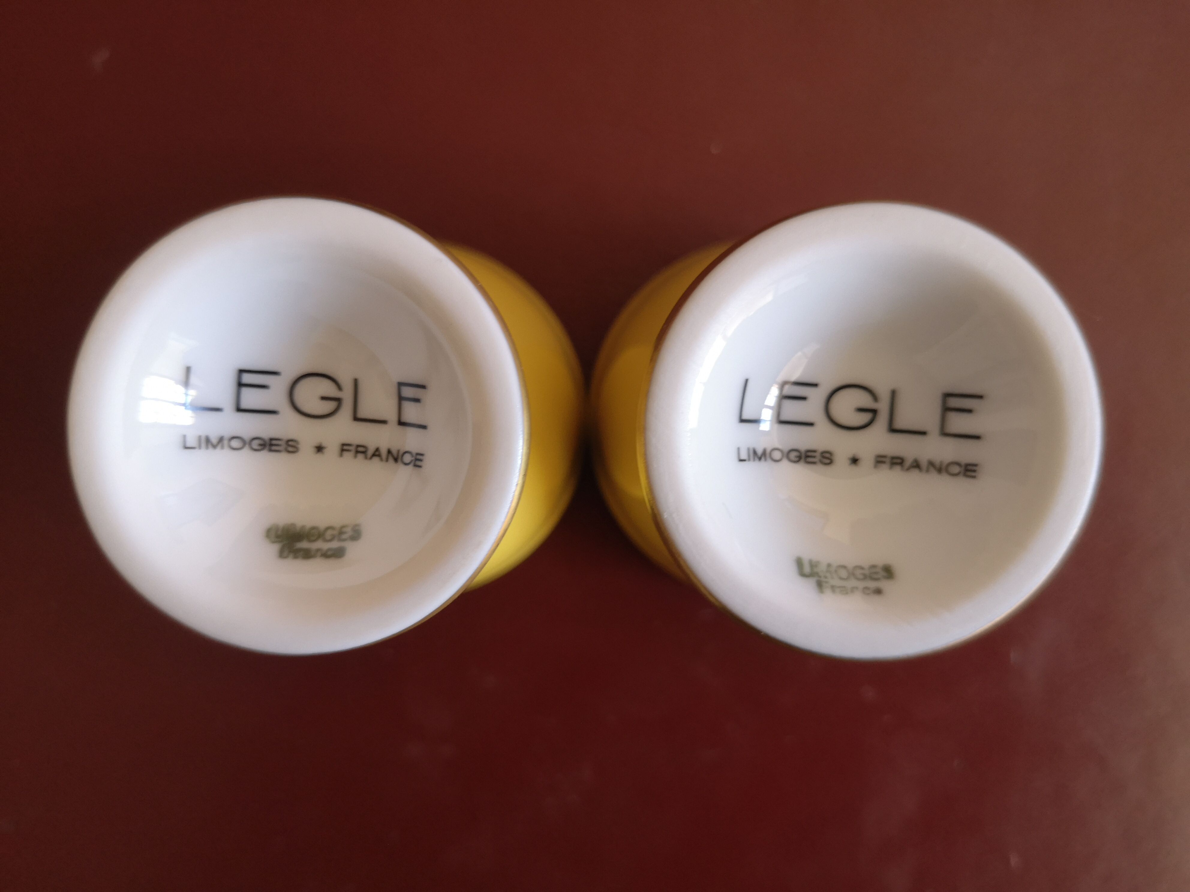 Duo of cockroaches lemon yellow legle under the sun