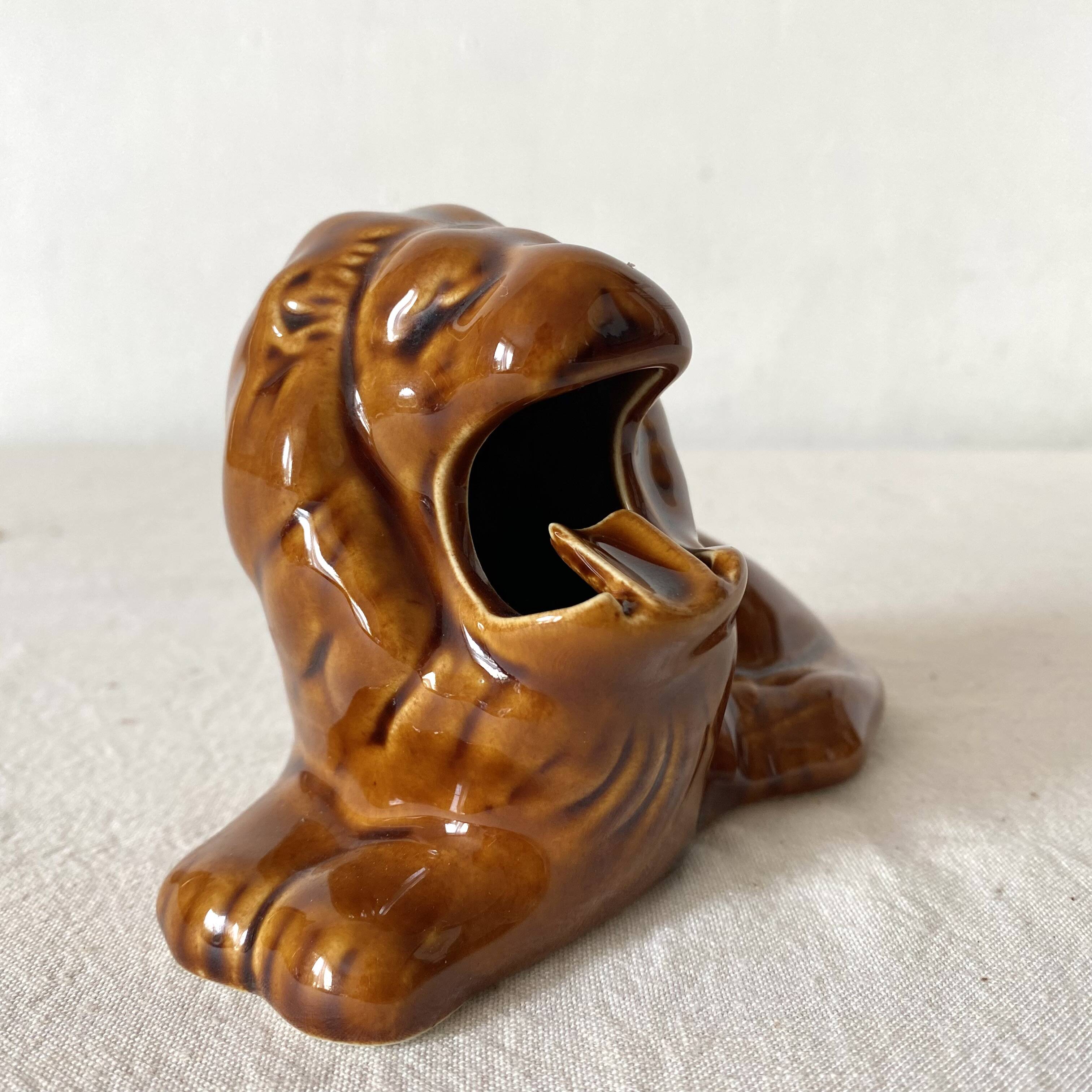 Vintage lion ashtray