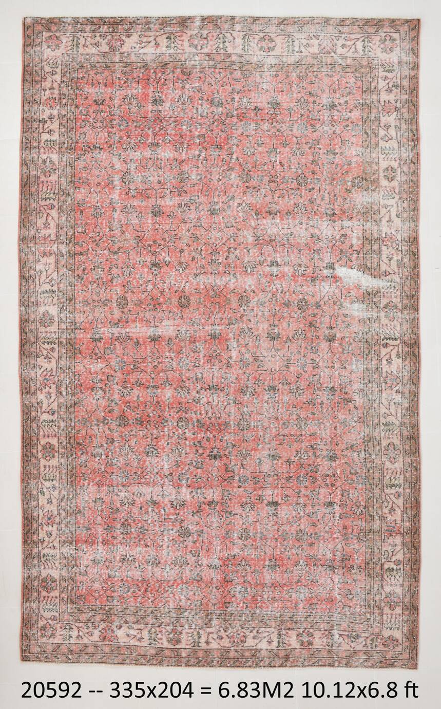 7x11 Pale Red Classic Vintage Rug, 204x335Cm